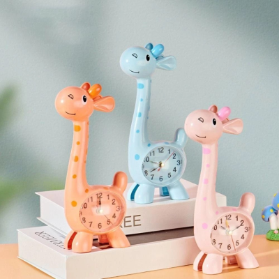 Giraffe Desk Clock with Clear Dial & Stable Base for Kids